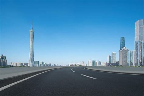 廣州有哪些街道，它們的歷史與現代交織成怎樣的風景？